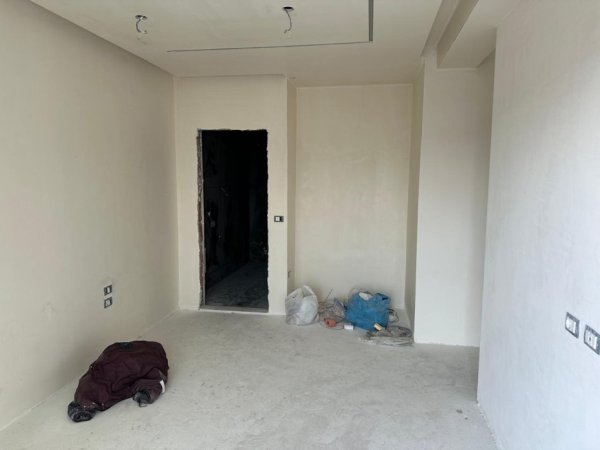 Tirane, shitet apartament 2+1 Kati 8, 107 m² 260.000 € (107)