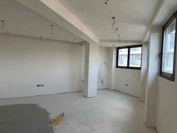Tirane, shitet apartament 2+1 Kati 8, 107 m² 260.000 € (107)