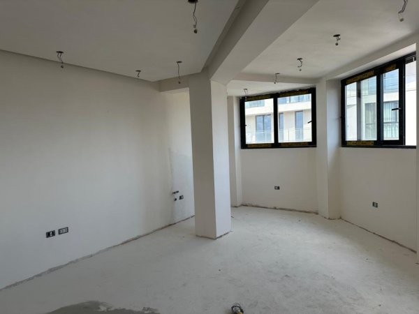 Tirane, shitet apartament 2+1 Kati 8, 107 m² 260.000 € (107)
