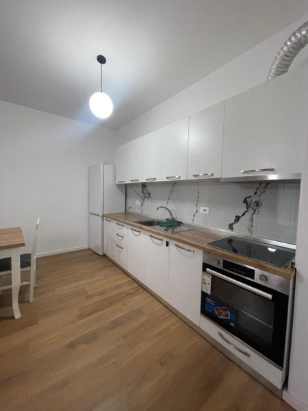 Tirane, jepet me qera apartament 2+1+Aneks+Ballkon , 850 € 