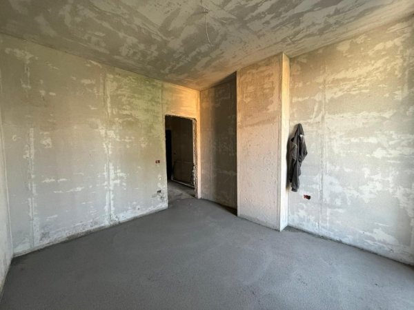 Tirane, shitet apartament 3+1+Ballkon Kati 2, 121 m² 229.000 € 