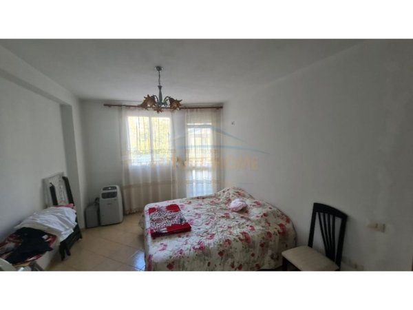 Tirane, jepet me qera apartament 2+1+Ballkon Kati 3, 106 m² 500 € (Don Bosko)