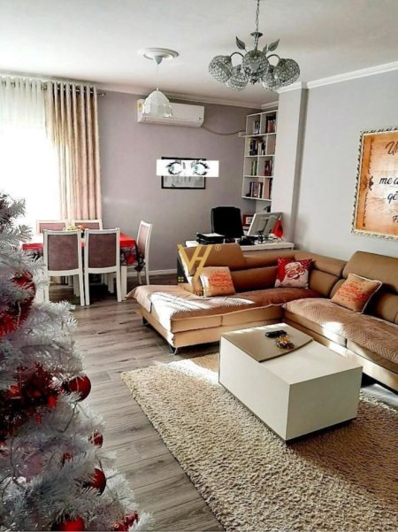 Tirane, shitet apartament 1+1+Ballkon Kati 3, 80 m² 145.000 € (FRESK)
