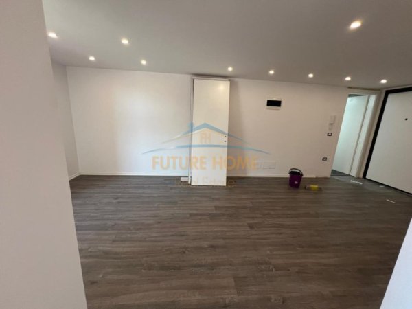 Tirane, shitet apartament 1+1 Kati 1, 90 m² 130.000 € (KOMPLEKSI GOLDEN PARK 3)