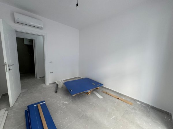Tirane, jepet me qera apartament 2+1 Kati 1, 500 € 