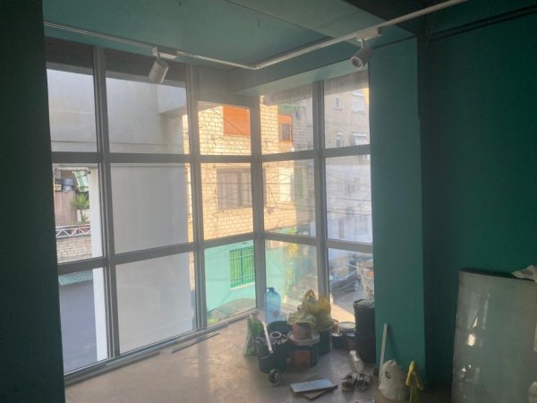 jepet me qera zyre Kati 1, 85 m² 1.000 € (ULEVARDI BAJRAM CURRI)