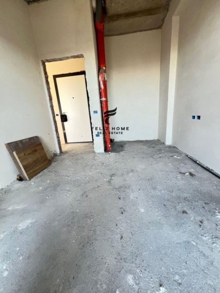 Tirane, shitet apartament 1+1 Kati 10, 53 m² 110.000 € (RRUGA E KAVAJES)