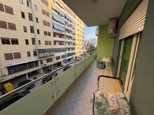 Vlore, shitet apartament 2+1 Kati 3, 102 m² 165.000 € 