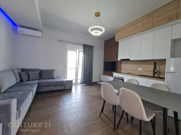 Tirane, jepet me qera apartament 1+1 Kati 2, 65 m² 500 € (Sanatorium)