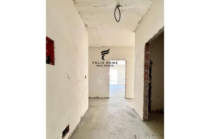 Tirane, shitet 3+1 Kati 4, 143 m² 425.000 € (KOMUNA E PARISIT)