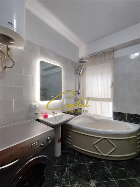 Tirane, jepet me qera apartament 2+1 Kati 3, 90 m² 750 € (RRUGA E KAVAJES)