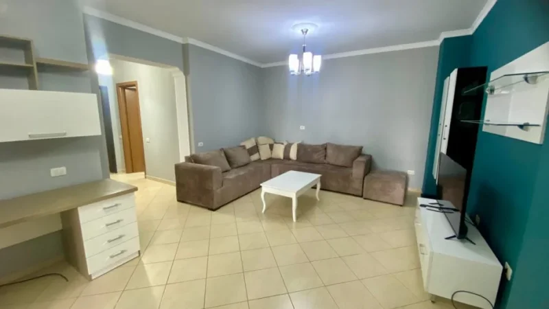 Tirane, jepet me qera apartament 1+1+Ballkon Kati 7, 70 m² 550 € 