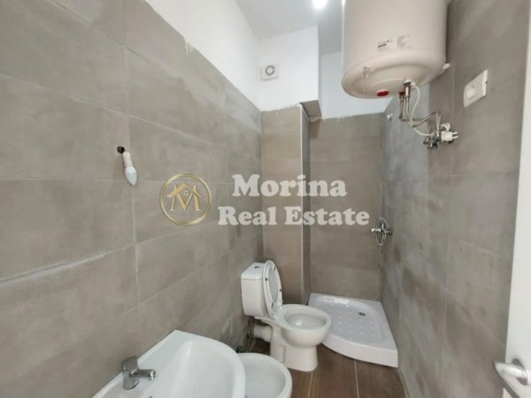 Tirane, jepet me qera apartament 1+1 Kati 3, 70 m² 350 € (Rruga 5 Maj)