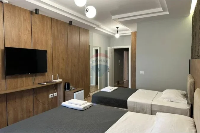 Tirane, shitet apartament 1+1+Ballkon Kati 8, 75 m² 180.000 € (Rruga Jordan Misja, Tiranë)