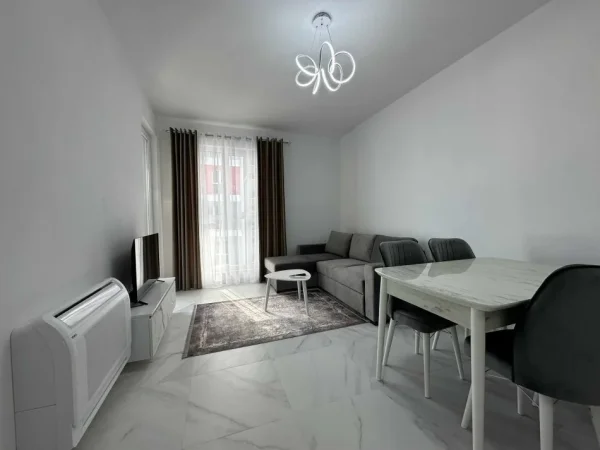 Tirane, jepet me qera apartament 1+1 Kati 3, 64 m² 420 €
