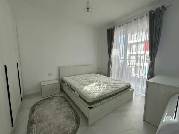 Tirane, jepet me qera apartament 1+1 Kati 3, 64 m² 420 €