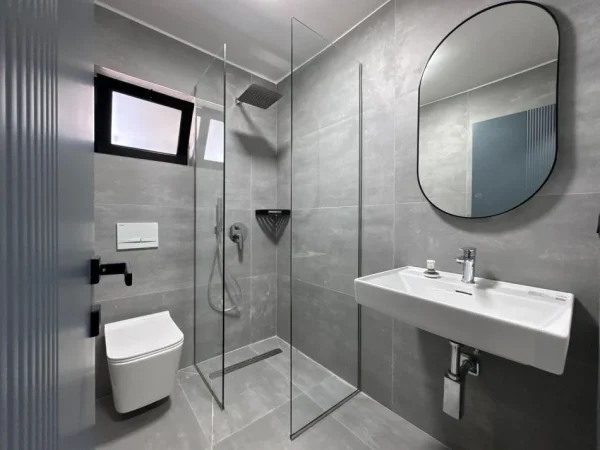 Tirane, shitet apartament 1+1 Kati 5, 107 m² 268.000 € 