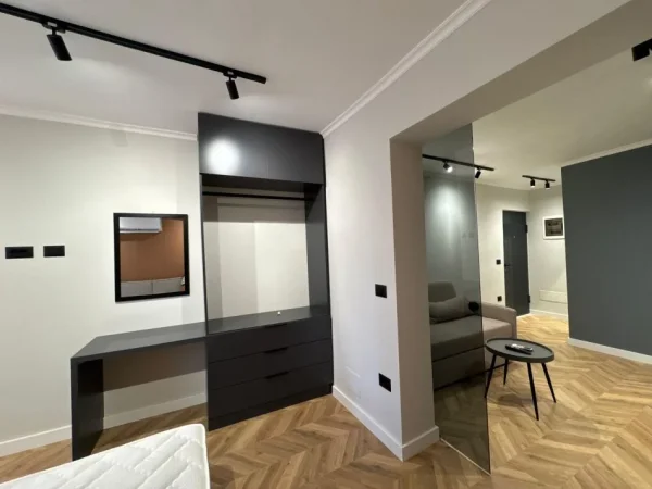Tirane, shitet apartament 1+1 Kati 5, 107 m² 268.000 € 