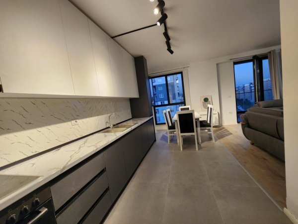 Tirane, jepet me qera apartament 3+1+Ballkon Kati 6, 1.000 € 