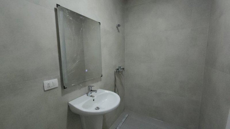 Tirane, jepet me qera apartament 3+1+Ballkon Kati 6, 1.000 € 