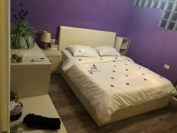 Tirane, shitet apartament 2+1+Ballkon Kati 1, 83 m² (TE PALLATET CABEJ, MISTO MAME)