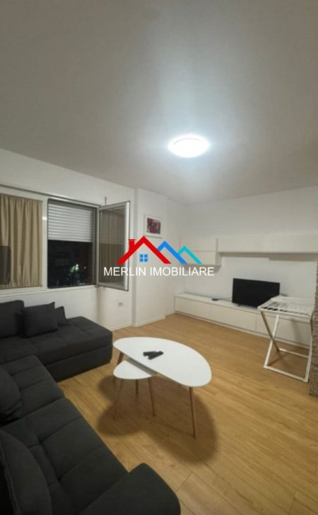 Tirane, jepet me qera apartament 1+1+Ballkon Kati 2, 80 m² 600 € (RRUGA NEXHO KONOMI,ASTIR)
