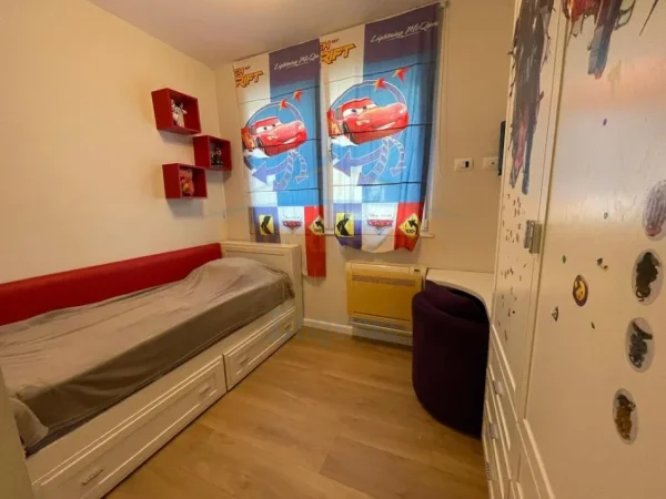 Tirane, jepet me qera apartament 3+1+2+Ballkon Kati 3, 97 m² 850 € (Kodra e Diellit 1)