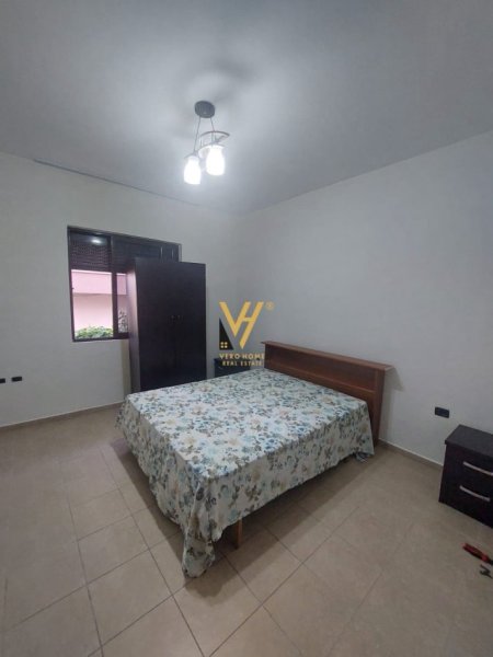 Tirane, jepet me qera apartament 1+1+Ballkon Kati 0, 55 m² 400 € (SELITE)