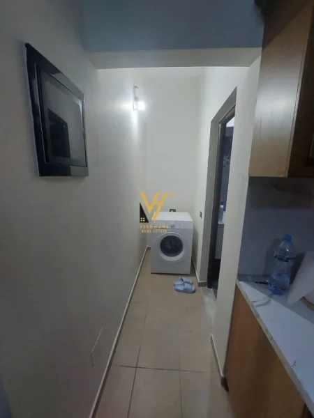 Tirane, jepet me qera apartament 1+1+Ballkon Kati 0, 55 m² 400 € (SELITE)