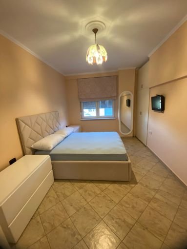 Tirane, jepet me qera apartament 2+1+Ballkon Kati 3, 100 m² 600 € (Tek Kompleksi Grand)
