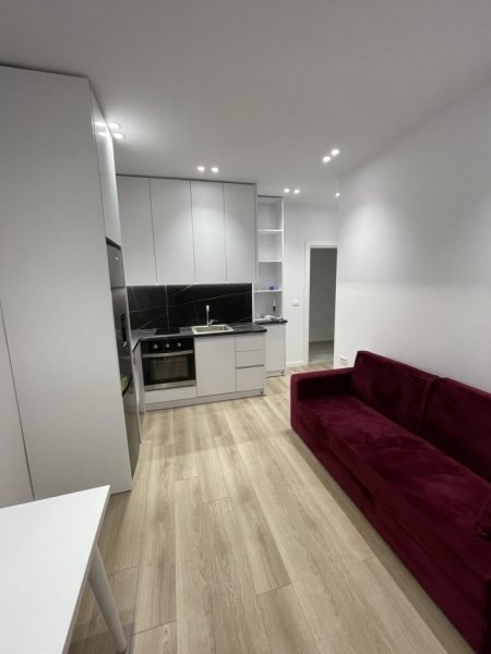 Tirane, jepet me qera apartament 1+1 Kati 5, 130 m² 1.500 € (BLLOKU)