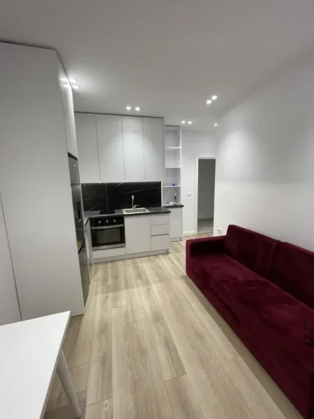 Tirane, jepet me qera apartament 1+1 Kati 5, 130 m² 1.500 € (BLLOKU)