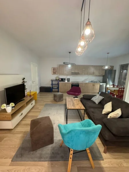 Tirane, jepet me qera apartament 2+1+Aneks+Ballkon Kati 6, 125 m² 1.000 € (Kompleksi Delijorgji)