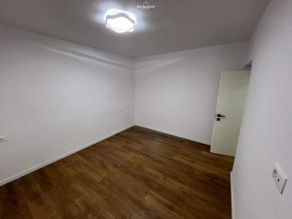 Tirane, jepet me qera zyre Kati 1, 45 m² 650 € (RRUGA ELBASANIT)