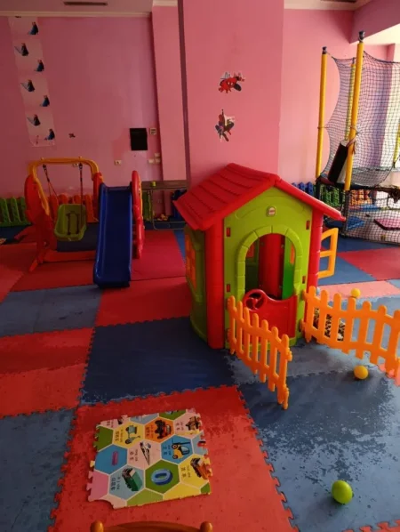 Tirane, OKAZION! Shiten Lodra te perdorura per bar-kafe 5.000 €