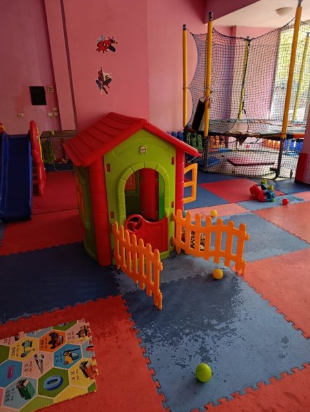 Tirane, OKAZION! Shiten Lodra te perdorura per bar-kafe 5.000 €