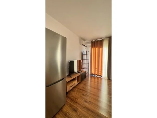 Tirane, jepet me qera apartament 2+1 Kati 3, 86 m² 600 € (Selite)