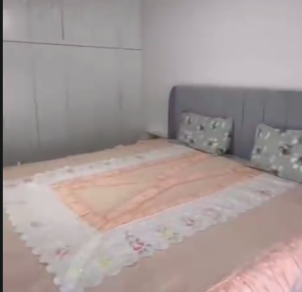 Tirane, jepet me qera apartament 1+1 Kati 4, 70 m² 600 € (fusha aviacionit)