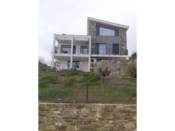 Tirane, shitet Vile 3 Katshe Kati 3, 1.000 m² 690.000 € (Farke)