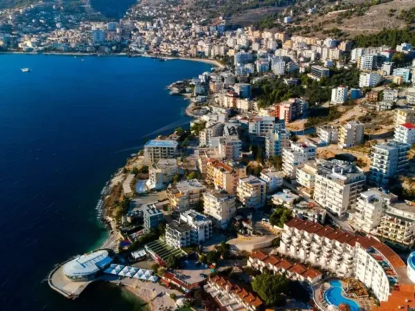 Sarande, shitet shtepi 2+1+Ballkon Kati 1, 350 m² 300.000 € (Sarande)