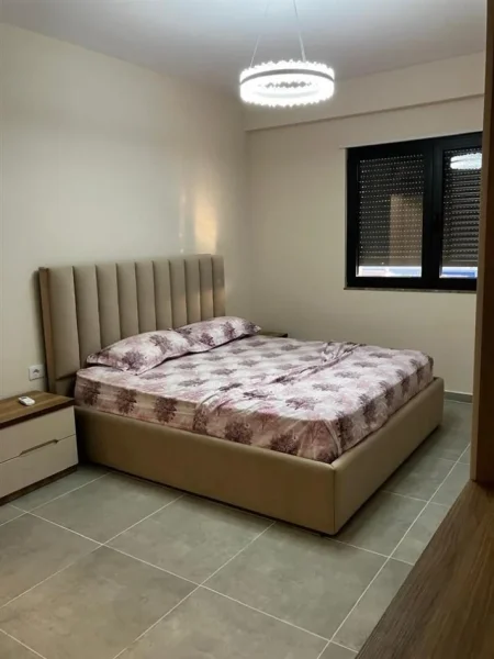 Tirane, jepet me qera apartament 2+1 Kati 4, 104 m² 700 € (ASTIR)