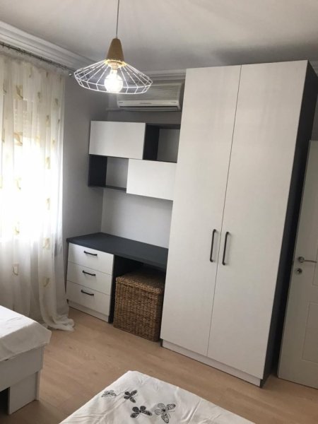 Tirane, jepet me qera apartament 3+1 Kati 6, 125 m² 1.100 € (rruga sulejman pasha)