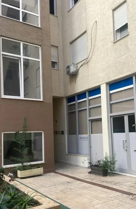 Tirane, shitet apartament 3+1+Aneks+Ballkon Kati 2, 146 m² 320.000 € (Rruga Shyqyri Brari)