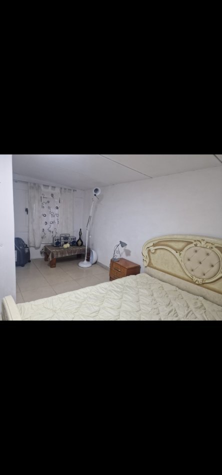 Tirane, jepet me qera shtepi 1+1+Aneks+Ballkon Kati 1, 200 m² 600 € (Rruga: Fiqiri Rusi / Siri Kodra)