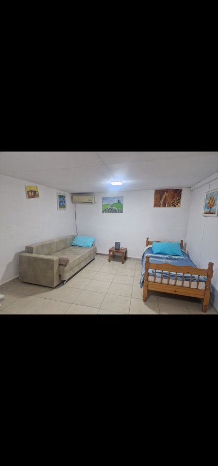 Tirane, jepet me qera shtepi 1+1+Aneks+Ballkon Kati 1, 200 m² 600 € (Rruga: Fiqiri Rusi / Siri Kodra)