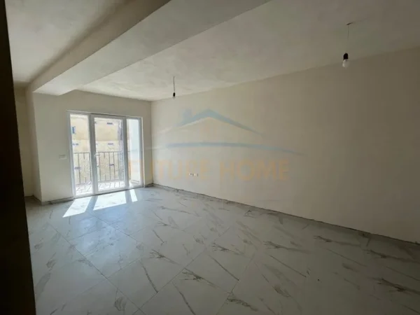 Durres, shitet apartament 2+1 Kati 3, 114 m² 90.000 € 