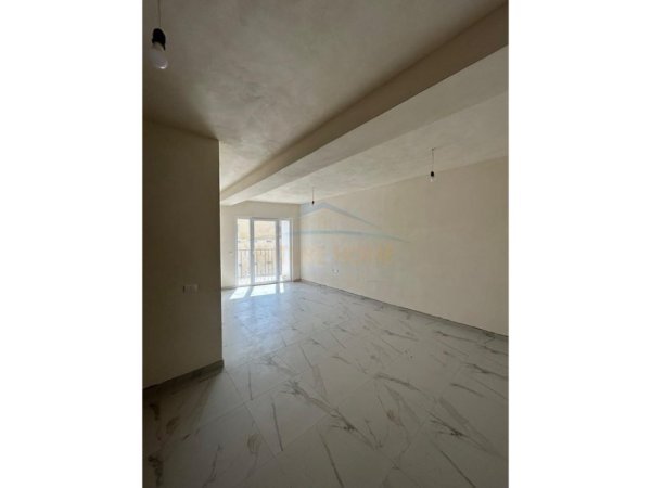 Durres, shitet apartament 2+1 Kati 3, 114 m² 90.000 € 
