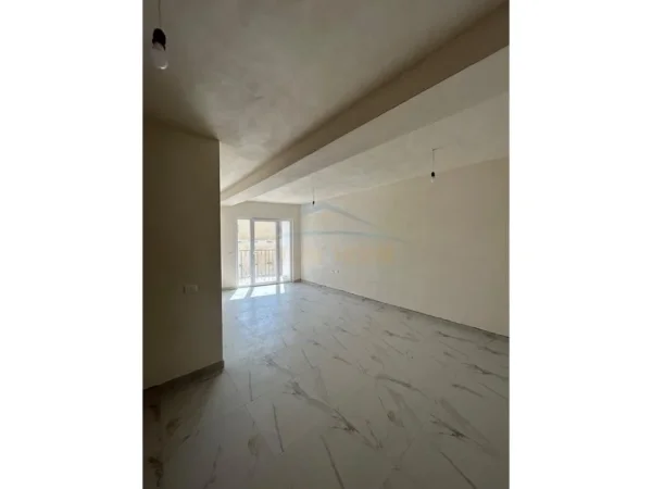 Durres, shitet apartament 2+1 Kati 3, 114 m² 90.000 € 