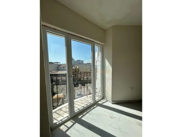 Durres, shitet apartament 2+1 Kati 3, 114 m² 90.000 € 