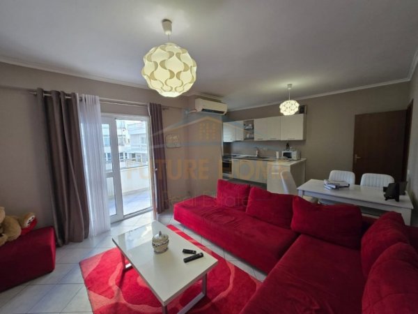 Durres, shitet apartament 2+1 Kati 3, 139 m² 240.000 €